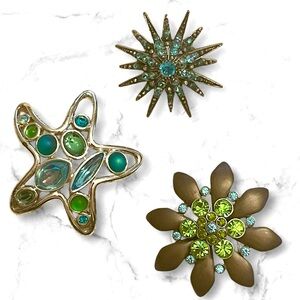 Lot of 3 brooches, pins, costume jewelry with blue and green faux stones.